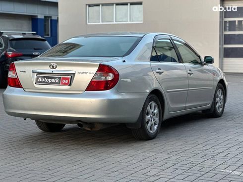 Toyota Camry 2003 серый - фото 9