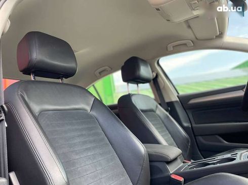 Volkswagen Passat 2018 - фото 27