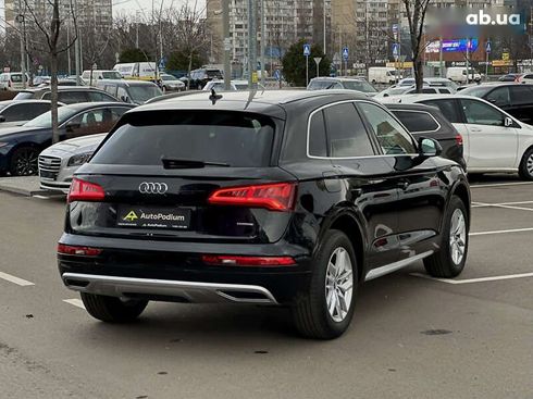 Audi Q5 2017 - фото 11