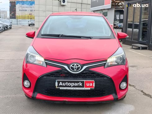 Toyota Yaris 2015 красный - фото 2