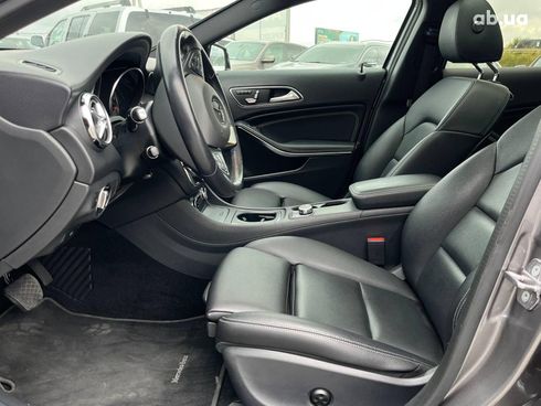 Mercedes-Benz GLA-Класс 2019 серый - фото 44