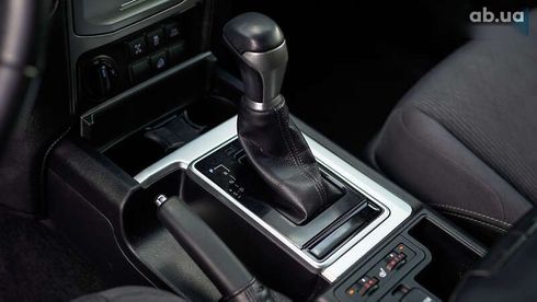 Toyota Land Cruiser Prado 2019 - фото 28