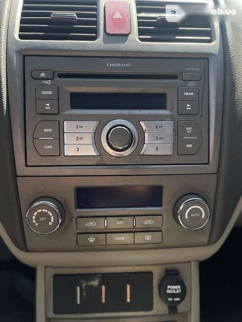 Geely Emgrand 7 2012 - фото 23
