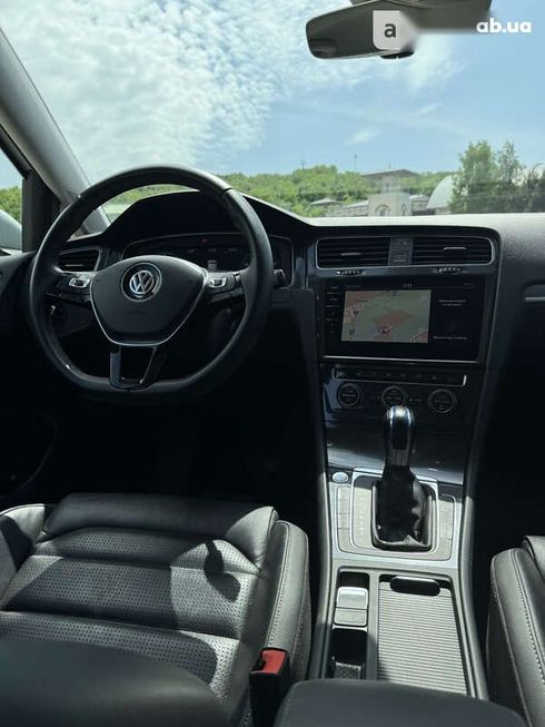 Volkswagen e-Golf 2017 - фото 15