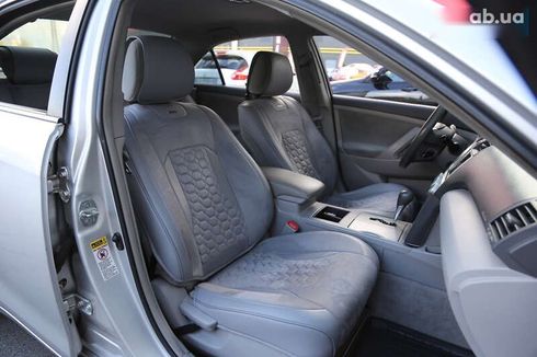 Toyota Camry 2008 - фото 11