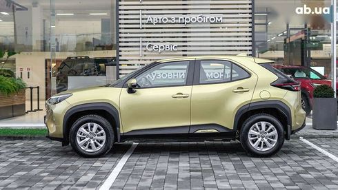 Toyota Yaris Cross 2022 - фото 3