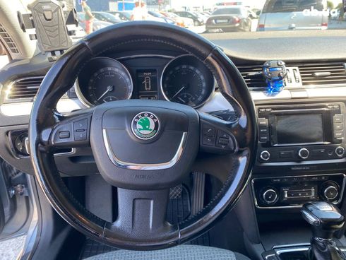 Skoda Superb 2012 серый - фото 14