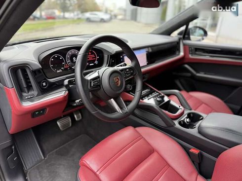 Porsche Cayenne Coupe 2024 - фото 20