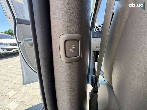 Kia Carnival 2014 - фото 24
