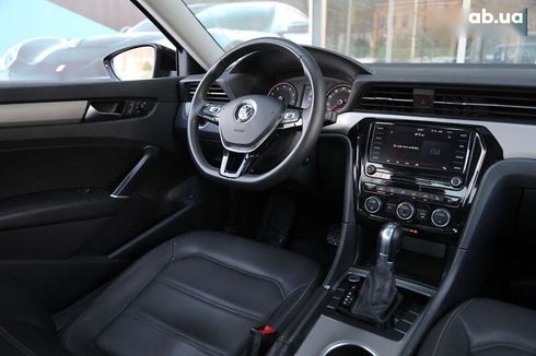 Volkswagen Passat 2020 - фото 9