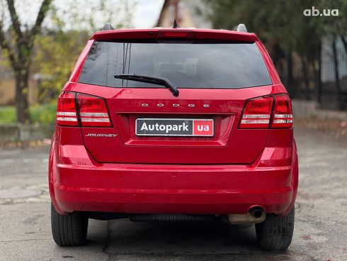 Dodge Journey 2017 красный - фото 28