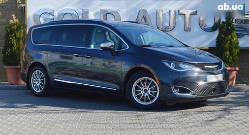 Chrysler Pacifica 2019 - фото 2