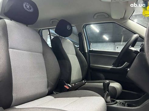 Skoda Fabia 2014 - фото 14