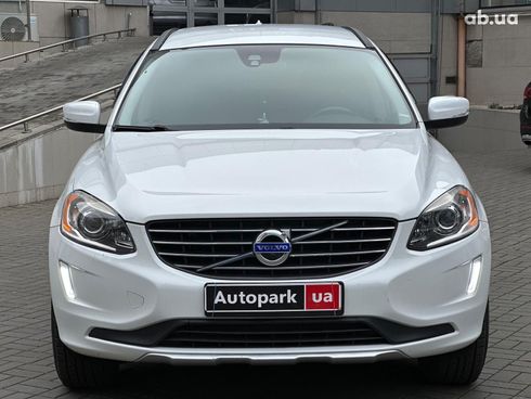 Volvo XC60 2015 белый - фото 2