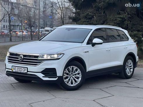 Volkswagen Touareg 2020 - фото 3