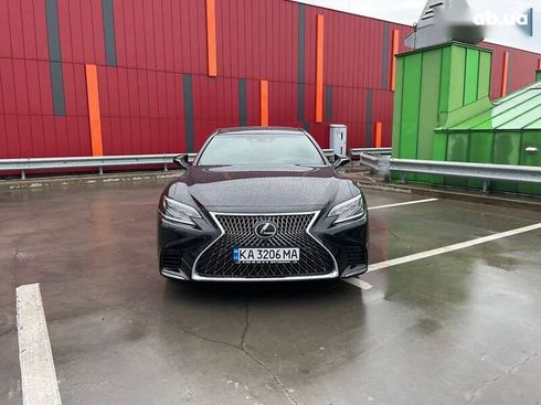 Lexus LS 2018 - фото 2