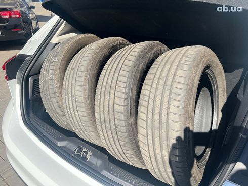 Ford Focus 2019 белый - фото 20