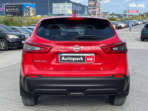 Nissan Qashqai 2019 красный - фото 27
