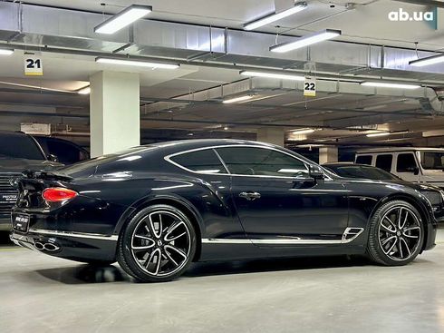 Bentley Continental GT 2020 - фото 16