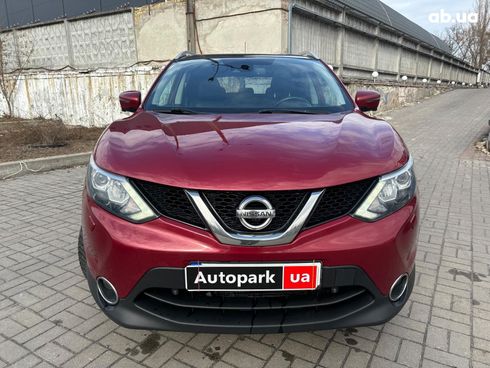 Nissan Qashqai 2015 красный - фото 8