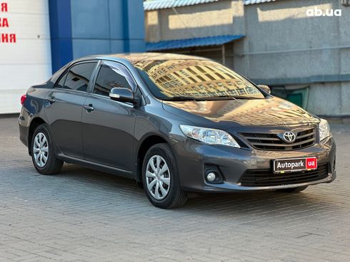 Toyota Corolla 2010 серый - фото 3