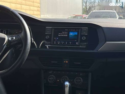 Volkswagen Jetta 2018 - фото 20