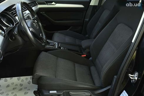 Volkswagen Passat 2017 - фото 22