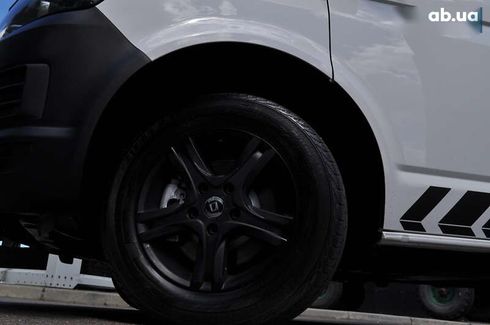 Volkswagen Transporter 2017 - фото 13