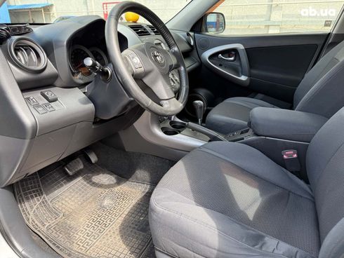 Toyota RAV4 2007 серый - фото 26