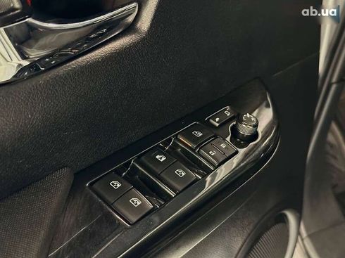 Toyota Hilux 2016 - фото 30