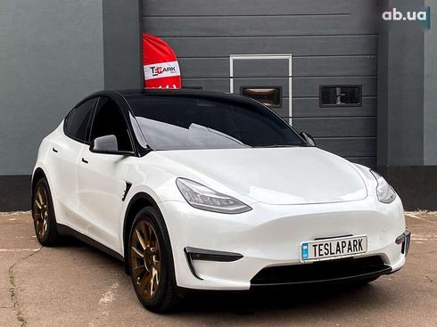 Tesla Model Y 2023 - фото 12