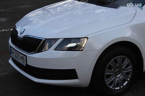 Skoda Octavia 2019 - фото 14