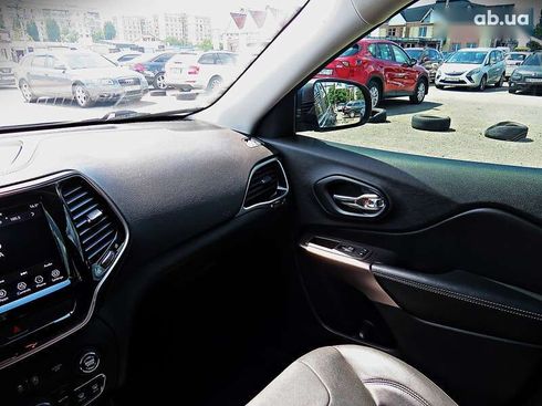 Jeep Cherokee 2019 - фото 15