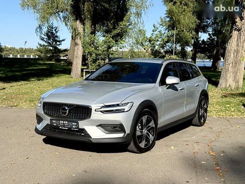 Volvo V60 Cross Country 2024 - фото 22
