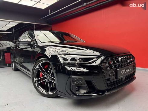 Audi S8 2024 - фото 11