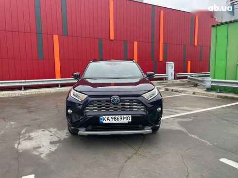 Toyota RAV4 2020 - фото 2