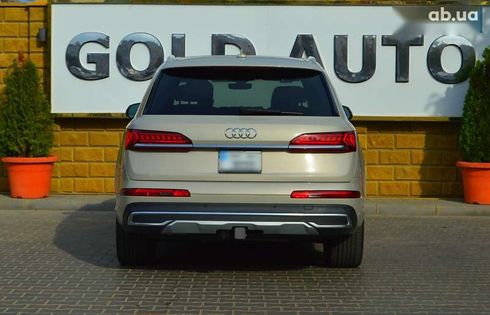 Audi Q7 2021 - фото 11