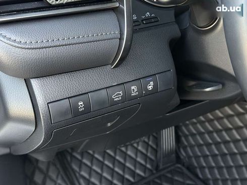 Toyota Camry 2022 - фото 24