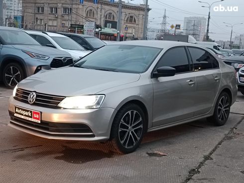 Volkswagen Jetta 2014 бежевый - фото 3