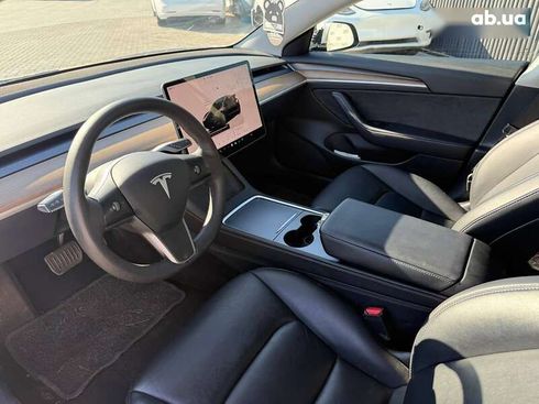 Tesla Model 3 2022 - фото 11
