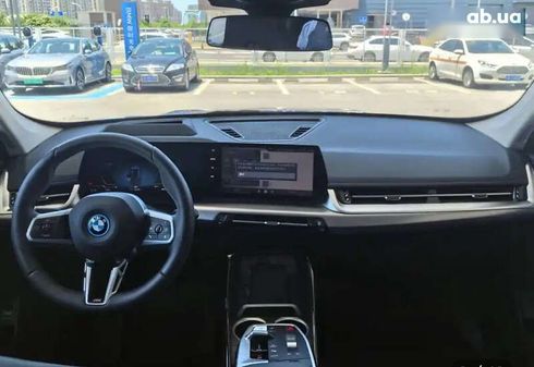 BMW iX1 2023 - фото 13