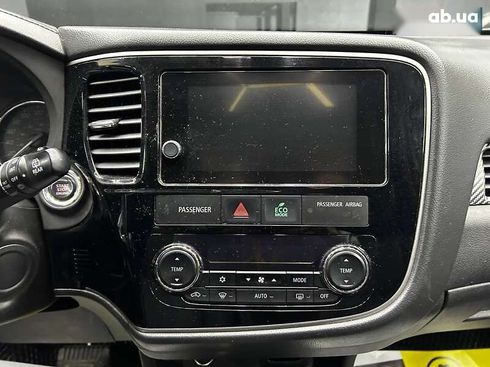 Mitsubishi Outlander 2016 - фото 14