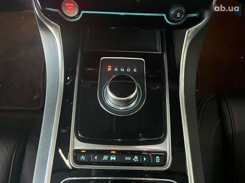 Jaguar XE 2016 - фото 15