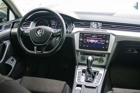 Volkswagen Passat 2017 - фото 20