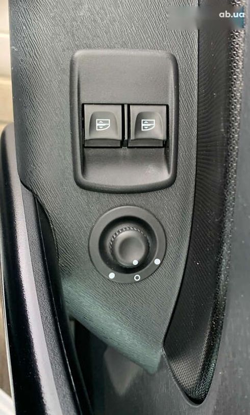 Renault Kangoo 2020 - фото 16