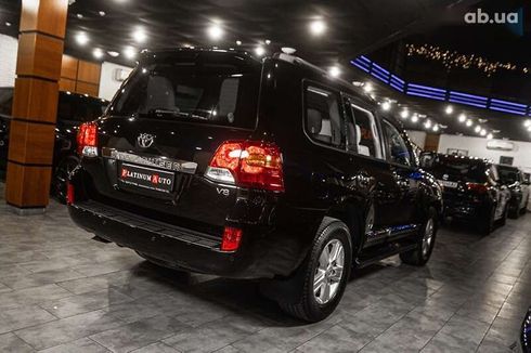 Toyota Land Cruiser 2012 - фото 20