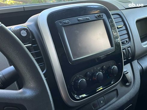 Renault Trafic 2018 белый - фото 60