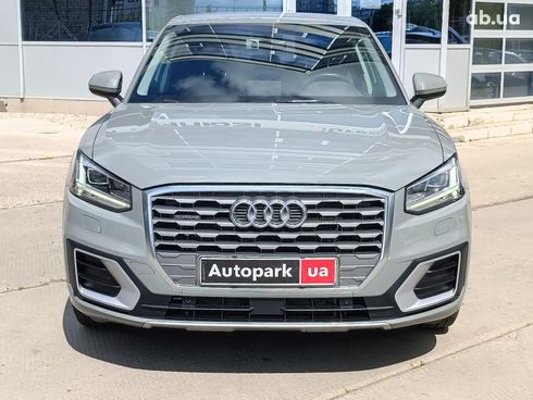 Audi Q2 2018 серый - фото 2