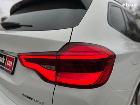 BMW X3 2018 белый - фото 19
