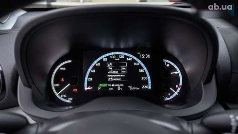 Toyota Yaris Cross 2022 - фото 20